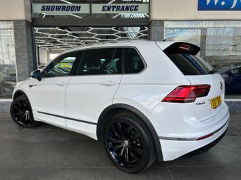 Volkswagen Tiguan 2.0 TDI BlueMotion Tech R-Line SUV Diesel DSG 4Motion Euro 6 (s/