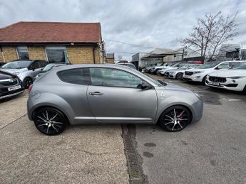 Alfa Romeo Mito 1.4 TB MultiAir Quadrifoglio Verde Hatchback 3dr Petrol TCT Euro