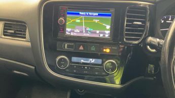 Mitsubishi Outlander 2.2 DI-D GX3 SUV 5dr Diesel Auto 4WD Euro 6 (147 ps)