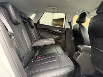 Vauxhall Grandland X 1.6 13.2kWh Elite Nav SUV 5dr Petrol Plug-in Hybrid Auto 4WD Eur