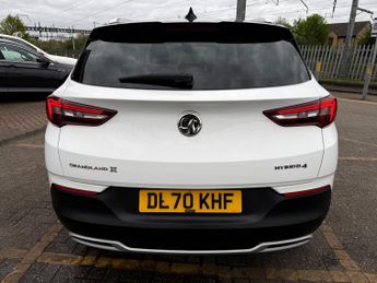 Vauxhall Grandland X 1.6 13.2kWh Elite Nav SUV 5dr Petrol Plug-in Hybrid Auto 4WD Eur