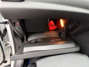 Vauxhall Grandland X 1.6 13.2kWh Elite Nav SUV 5dr Petrol Plug-in Hybrid Auto 4WD Eur