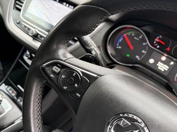 Vauxhall Grandland X 1.6 13.2kWh Elite Nav SUV 5dr Petrol Plug-in Hybrid Auto 4WD Eur