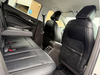 Vauxhall Grandland X 1.6 13.2kWh Elite Nav SUV 5dr Petrol Plug-in Hybrid Auto 4WD Eur