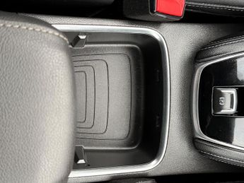 Vauxhall Grandland X 1.6 13.2kWh Elite Nav SUV 5dr Petrol Plug-in Hybrid Auto 4WD Eur