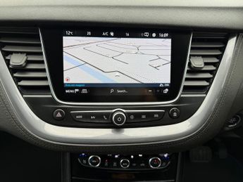 Vauxhall Grandland X 1.6 13.2kWh Elite Nav SUV 5dr Petrol Plug-in Hybrid Auto 4WD Eur