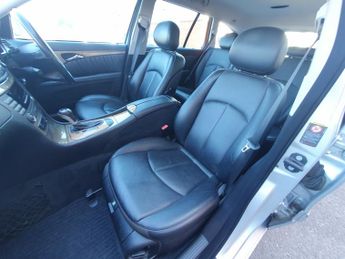 Mercedes-Benz E Class 3.0 E320 CDI Avantgarde Estate 5dr Diesel G-Tronic (215 g/km, 22