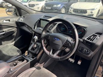 Ford Kuga 1.5 TDCi ST-Line SUV 5dr Diesel Powershift Euro 6 (s/s) (120 ps)