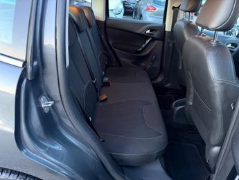 Citroen C3 1.2 VTi Selection Hatchback 5dr Petrol Manual Euro 5 (82 ps)