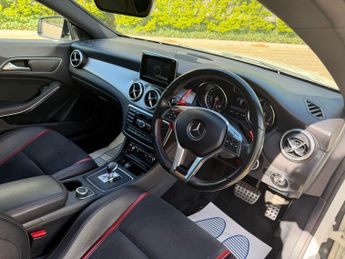 Mercedes-Benz CLA Class 2.0 CLA45 AMG Coupe 4dr Petrol SpdS DCT 4MATIC Euro 6 (s/s) (360
