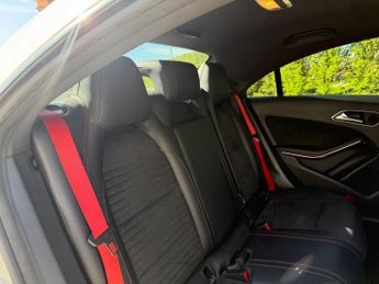 Mercedes-Benz CLA Class 2.0 CLA45 AMG Coupe 4dr Petrol SpdS DCT 4MATIC Euro 6 (s/s) (360