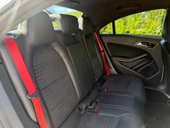 Mercedes-Benz CLA Class 2.0 CLA45 AMG Coupe 4dr Petrol SpdS DCT 4MATIC Euro 6 (s/s) (360