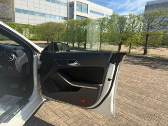 Mercedes-Benz CLA Class 2.0 CLA45 AMG Coupe 4dr Petrol SpdS DCT 4MATIC Euro 6 (s/s) (360