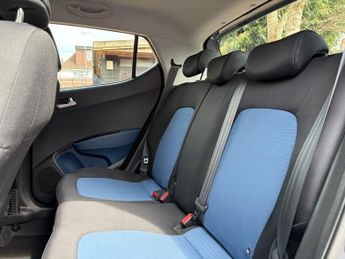 Hyundai i10 1.2 Premium Hatchback 5dr Petrol Auto Euro 5 (87 ps)