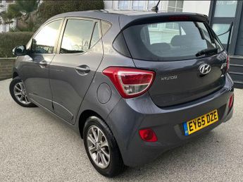 Hyundai i10 1.2 Premium Hatchback 5dr Petrol Auto Euro 5 (87 ps)