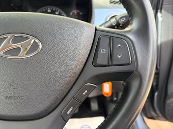 Hyundai i10 1.2 Premium Hatchback 5dr Petrol Auto Euro 5 (87 ps)