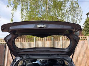 Hyundai i10 1.2 Premium Hatchback 5dr Petrol Auto Euro 5 (87 ps)