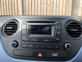 Hyundai i10 1.2 Premium Hatchback 5dr Petrol Auto Euro 5 (87 ps)