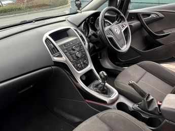 Vauxhall Astra 1.6i SRi Hatchback 5dr Petrol Manual Euro 6 (115 ps)