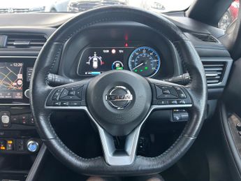 Nissan LEAF 40kWh N-Connecta Hatchback Electric Auto (150 ps) 5dr