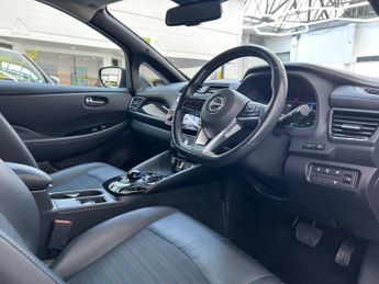 Nissan LEAF 39kWh N-Connecta Hatchback Electric Auto (150 ps) 5dr