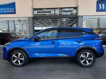 Nissan Qashqai 1.3 DIG-T MHEV N-Connecta SUV Petrol Hybrid XTRON Euro 6 (s/s) (