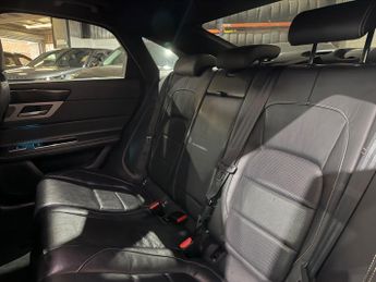 Jaguar XF 2.0d R-Sport Saloon 4dr Diesel Auto Euro 6 (s/s) (180 ps)