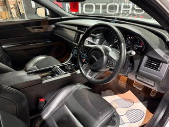 Jaguar XF 2.0d R-Sport Saloon 4dr Diesel Auto Euro 6 (s/s) (180 ps)