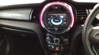 Mini Hatch 1.5 Cooper Auto Euro 6 (s/s) 3dr