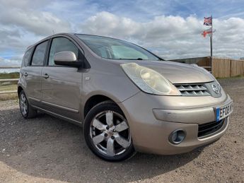Nissan Note 1.6 16V Tekna Hatchback 5dr Petrol Auto Euro 4 (110 ps)
