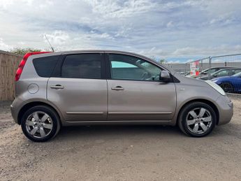 Nissan Note 1.6 16V Tekna Hatchback 5dr Petrol Auto Euro 4 (110 ps)