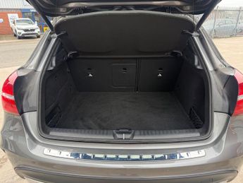 Mercedes-Benz GLA 2.1 GLA200d AMG Line (Premium) SUV 5dr Diesel 7G-DCT Euro 6 (s/s