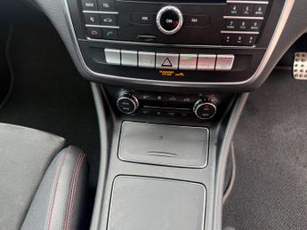 Mercedes-Benz GLA 2.1 GLA200d AMG Line (Premium) SUV 5dr Diesel 7G-DCT Euro 6 (s/s