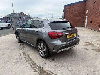 Mercedes-Benz GLA 2.1 GLA200d AMG Line (Premium) SUV 5dr Diesel 7G-DCT Euro 6 (s/s