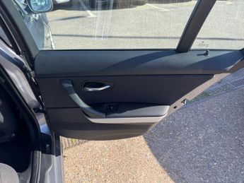 BMW 3 Series 2.0 320i SE Saloon 4dr Petrol Steptronic Euro 4 (170 ps)