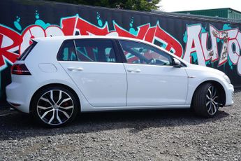 Volkswagen Golf 2.0 TSI BlueMotion Tech GTI Performance Hatchback 5dr Petrol DSG