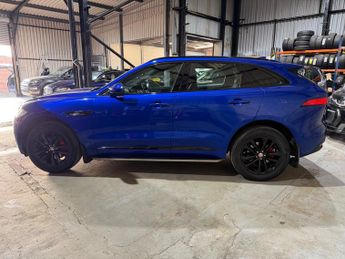 Jaguar F-Pace 2.0 D240 R-Sport SUV 5dr Diesel Auto AWD Euro 6 (s/s) (240 ps)