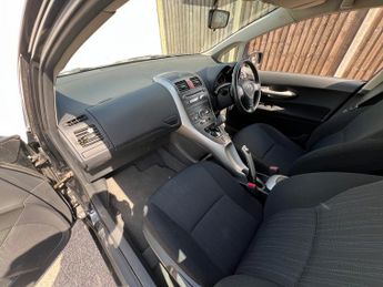 Toyota Auris 1.6 TR Hatchback 5dr Petrol Multimode (161 g/km, 124 bhp)