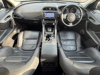 Jaguar F-Pace 2.0 D180 Prestige SUV 5dr Diesel Auto AWD Euro 6 (s/s) (180 ps)