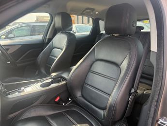 Jaguar F-Pace 2.0 D180 Prestige SUV 5dr Diesel Auto AWD Euro 6 (s/s) (180 ps)