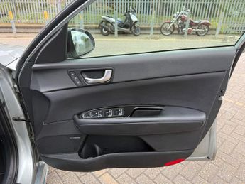 Kia Optima 2.0h GDi 9.8kWh Saloon 4dr Petrol Plug-in Hybrid Auto Euro 6 (20