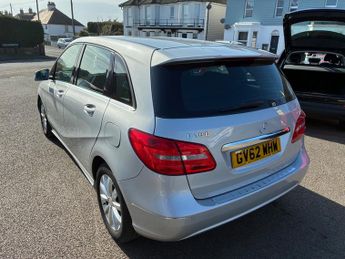 Mercedes-Benz B Class SE B180 CDi BlueEfficiency 1.8 MPV 5 Dr Diesel Auto 7G-DCT Euro 
