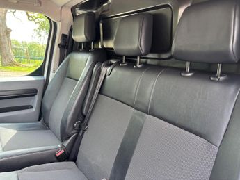Peugeot E-EXPERT e 1000 50kWh S Standard Panel Van 6dr Electric Auto MWB (136 ps)
