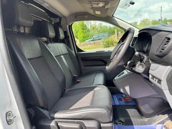 Peugeot E-EXPERT e 1000 50kWh S Standard Panel Van 6dr Electric Auto MWB (136 ps)