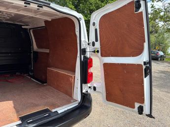Peugeot E-EXPERT e 1000 50kWh S Standard Panel Van 6dr Electric Auto MWB (136 ps)