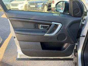 Land Rover Discovery Sport 2.0 TD4 HSE SUV 5dr Diesel Auto 4WD Euro 6 (s/s) (180 ps)