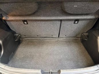 Toyota Yaris 1.5 VVT-h Icon Tech Hatchback 5dr Petrol Hybrid E-CVT - AUTOMATI