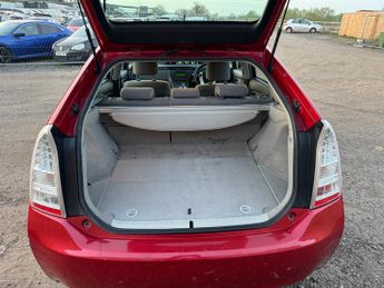 Toyota Prius 1.8 VVT-h T3 Hatchback 5dr Petrol Hybrid CVT Euro 5 (s/s) (136 p