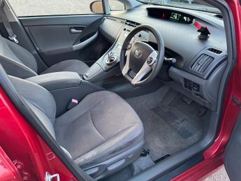 Toyota Prius 1.8 VVT-h T3 Hatchback 5dr Petrol Hybrid CVT Euro 5 (s/s) (136 p