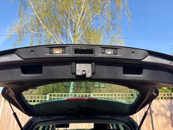 Volkswagen Tiguan 2.0 TDI BlueMotion Tech SE SUV 5dr Diesel DSG 4WD Euro 5 (s/s) (